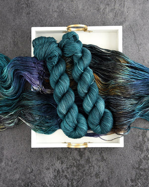 Destination Yarn fingering weight yarn Arabian Sea - All Weights