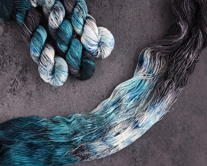 Destination Yarn Bulky Weight Yarn Castle Black - Wardrobe Trunk