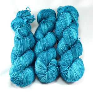 Destination Yarn fingering weight yarn SHINING SEA