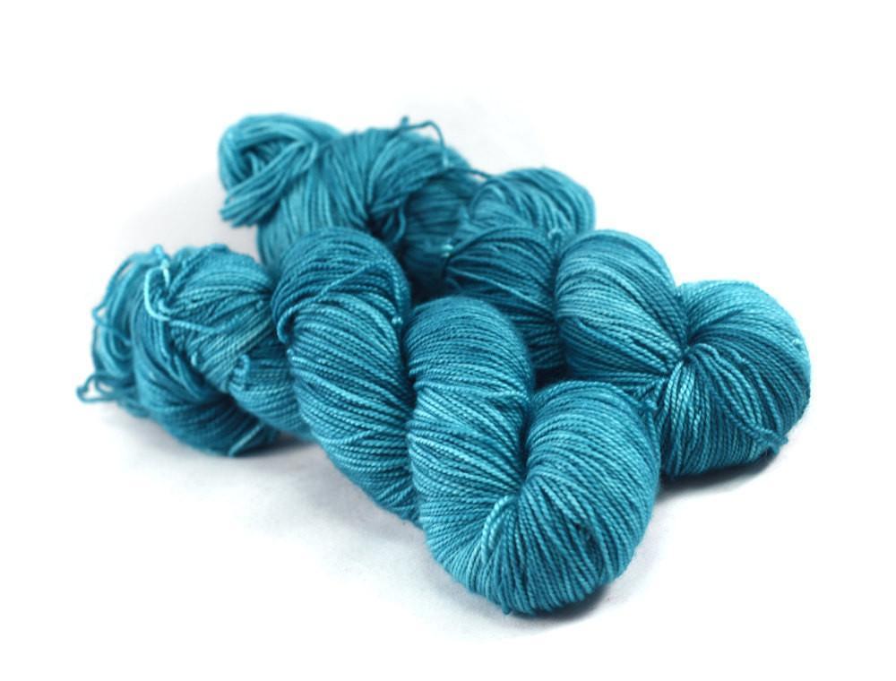 Destination Yarn fingering weight yarn SHINING SEA