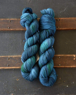 Destination Yarn fingering weight yarn SHORELINE