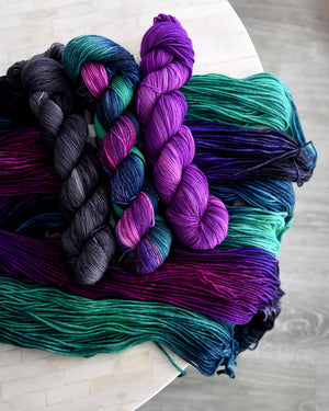 Destination Yarn Knitting Kit Northern Lights - Preorder