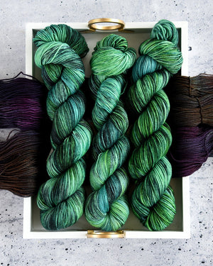 Destination Yarn Preorder Toxic Collection 5 Skein Shawl Kit - 04